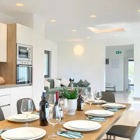 Holiday home Vivre