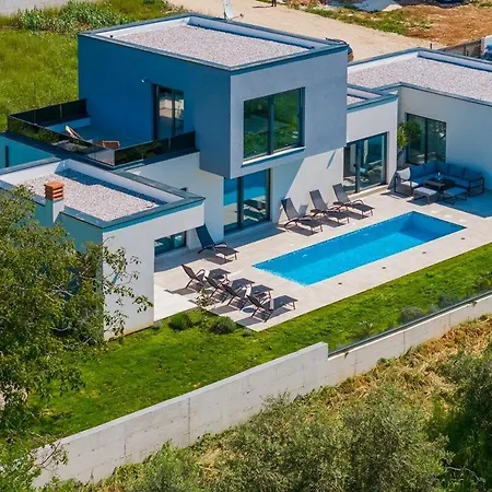 Holiday home Vivre