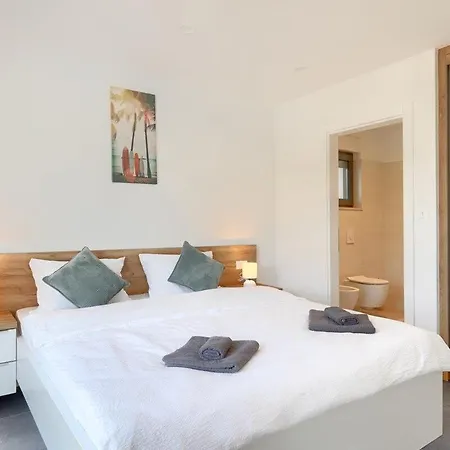 Holiday home Vivre Liznjan